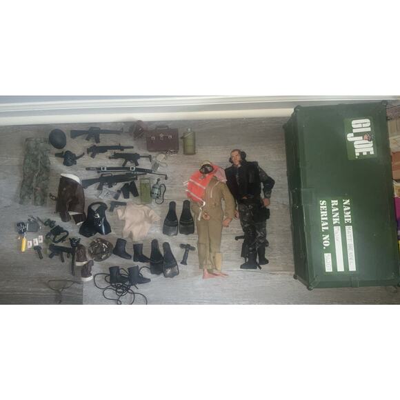 VTG VINTAGE HASBRO GI JOE ACTION FIGURES, ACCESSORIES & FOOT LOCKER 1997 - Picture 2 of 5